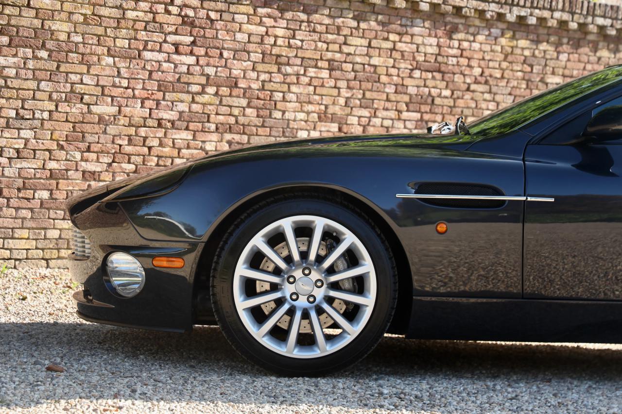 2003 Aston Martin Vanquish 5.9 V12 &ldquo;11.800 Miles&rdquo;