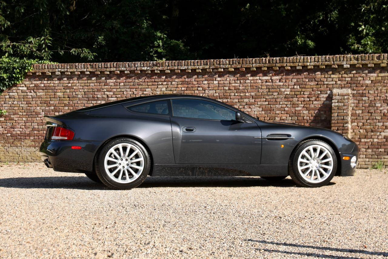 2003 Aston Martin Vanquish 5.9 V12 &ldquo;11.800 Miles&rdquo;