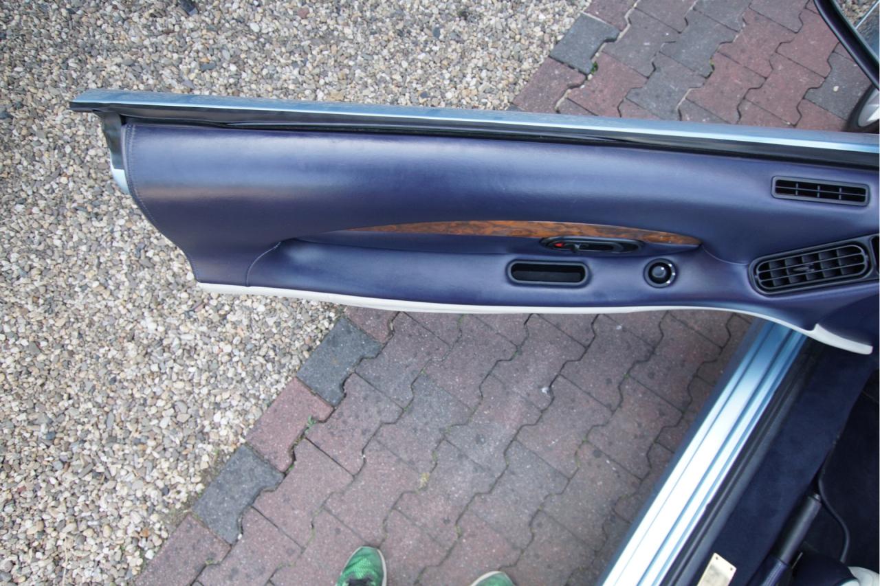 2000 Aston Martin DB7 Vantage Volante