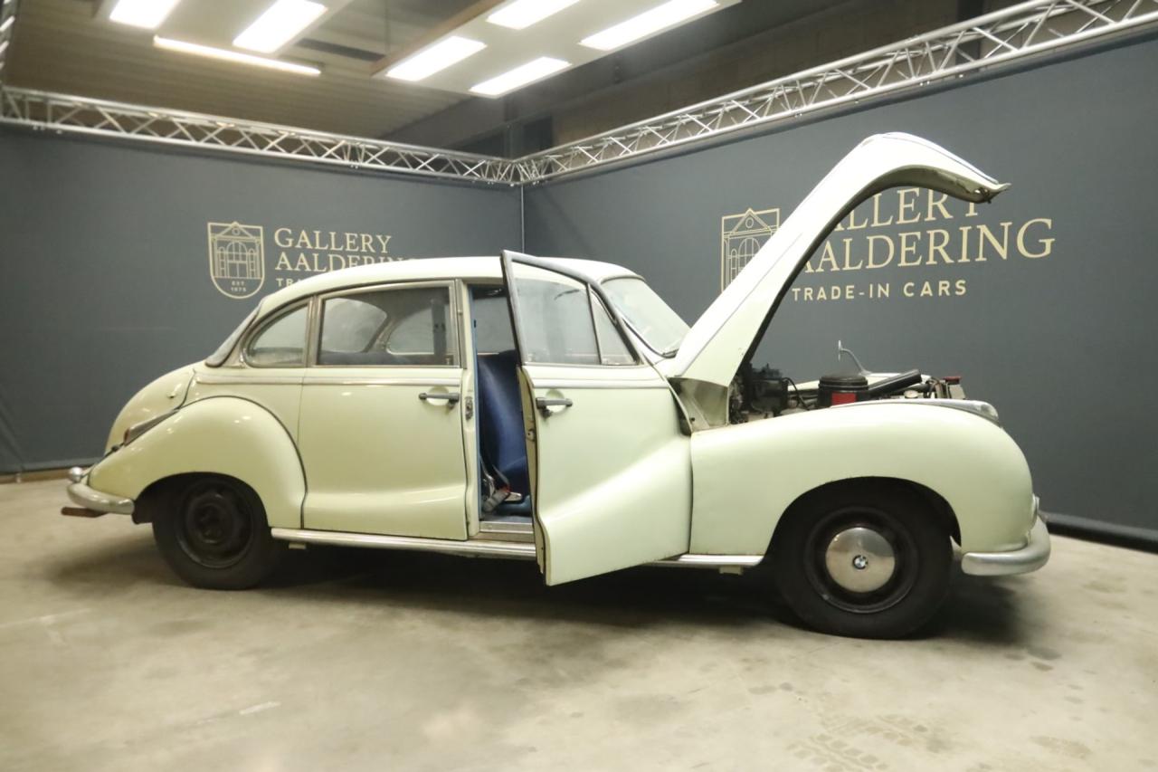 1956 BMW 502 V8 Sedan &ldquo;Barockengel&rdquo; Trade-in-car