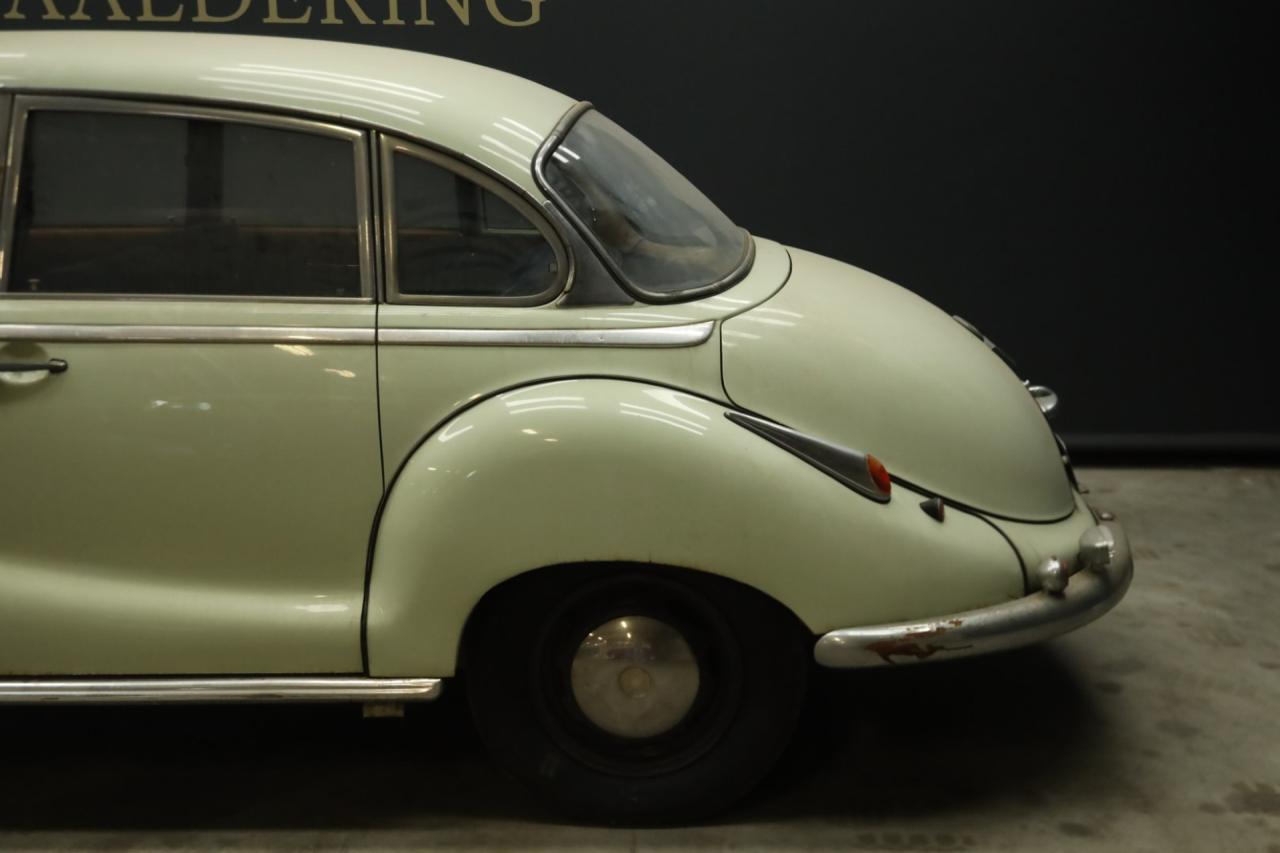 1956 BMW 502 V8 Sedan &ldquo;Barockengel&rdquo; Trade-in-car