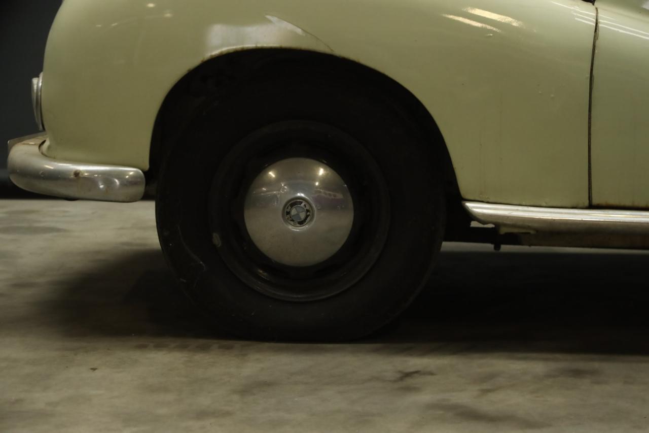 1956 BMW 502 V8 Sedan &ldquo;Barockengel&rdquo; Trade-in-car