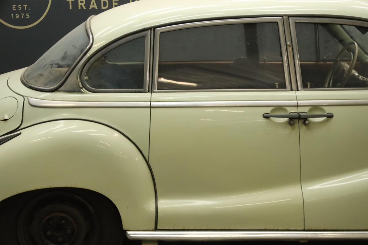 1956 BMW 502 V8 Sedan &ldquo;Barockengel&rdquo; Trade-in-car