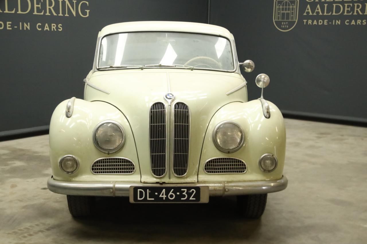 1956 BMW 502 V8 Sedan &ldquo;Barockengel&rdquo; Trade-in-car
