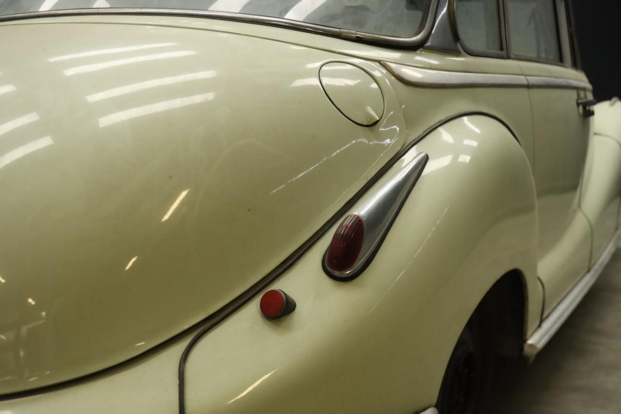 1956 BMW 502 V8 Sedan &ldquo;Barockengel&rdquo; Trade-in-car