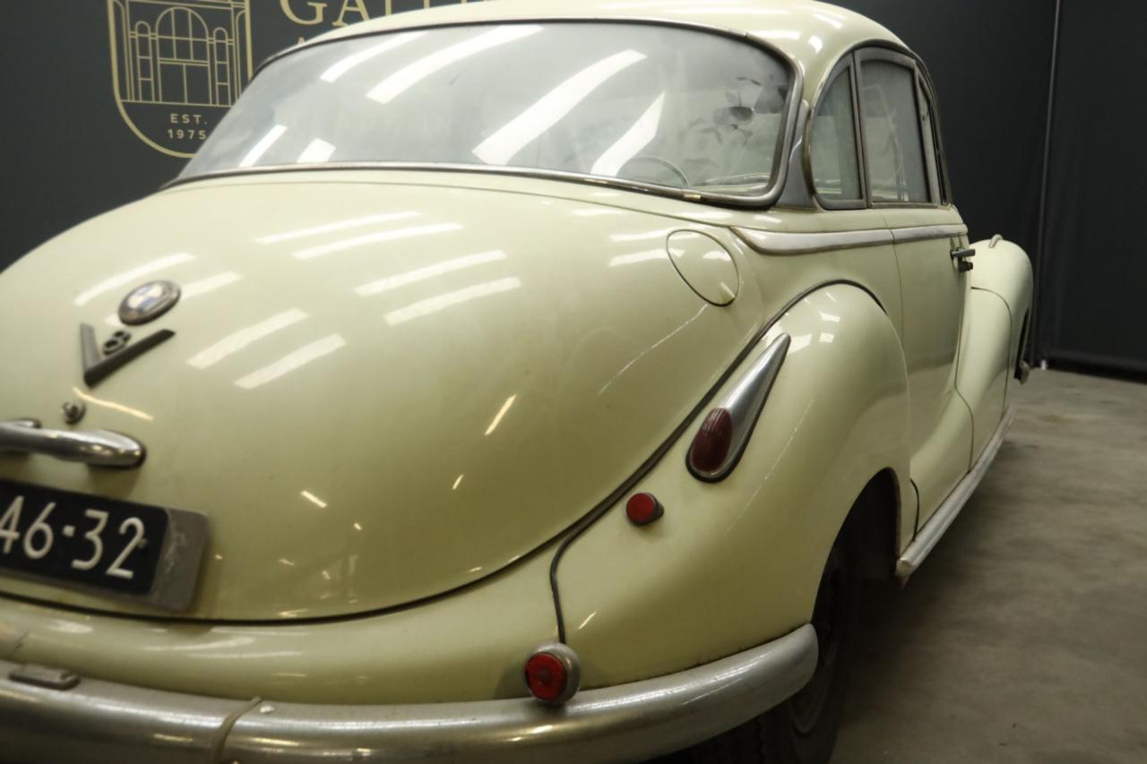 1956 BMW 502 V8 Sedan &ldquo;Barockengel&rdquo; Trade-in-car