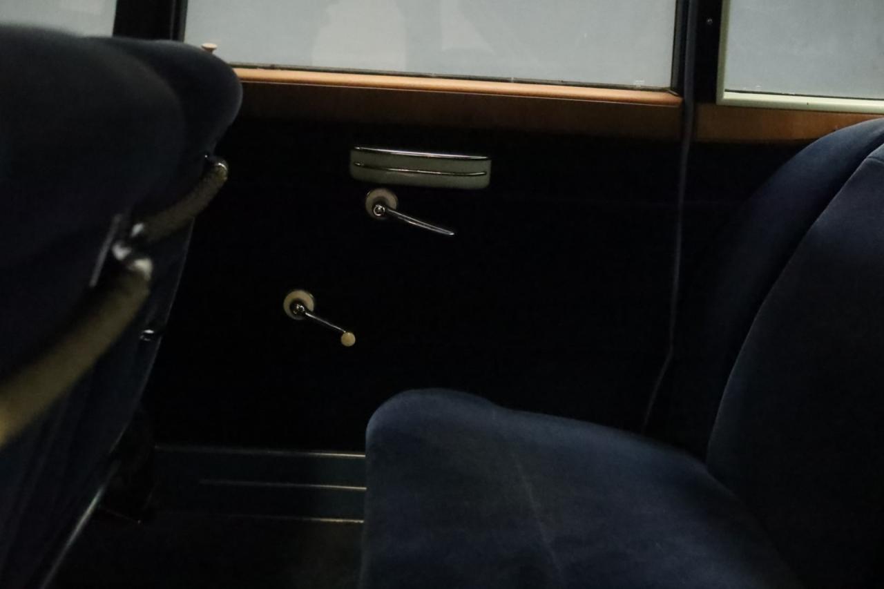 1956 BMW 502 V8 Sedan &ldquo;Barockengel&rdquo; Trade-in-car