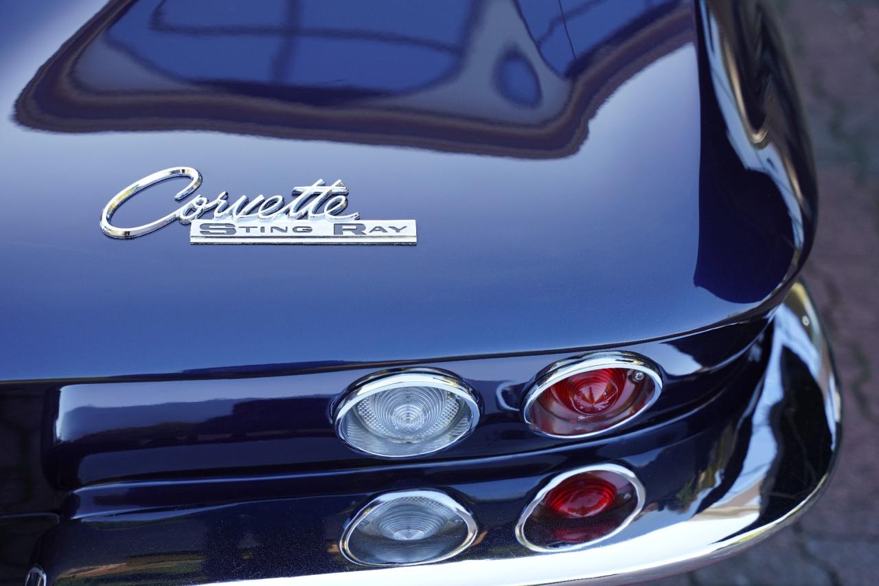 1964 Corvette C2 Sting Ray Coup&eacute;