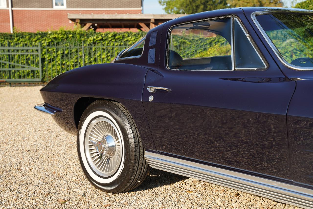 1964 Corvette C2 Sting Ray Coup&eacute;