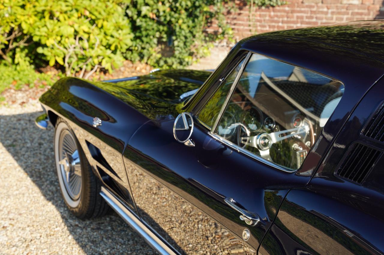 1964 Corvette C2 Sting Ray Coup&eacute;