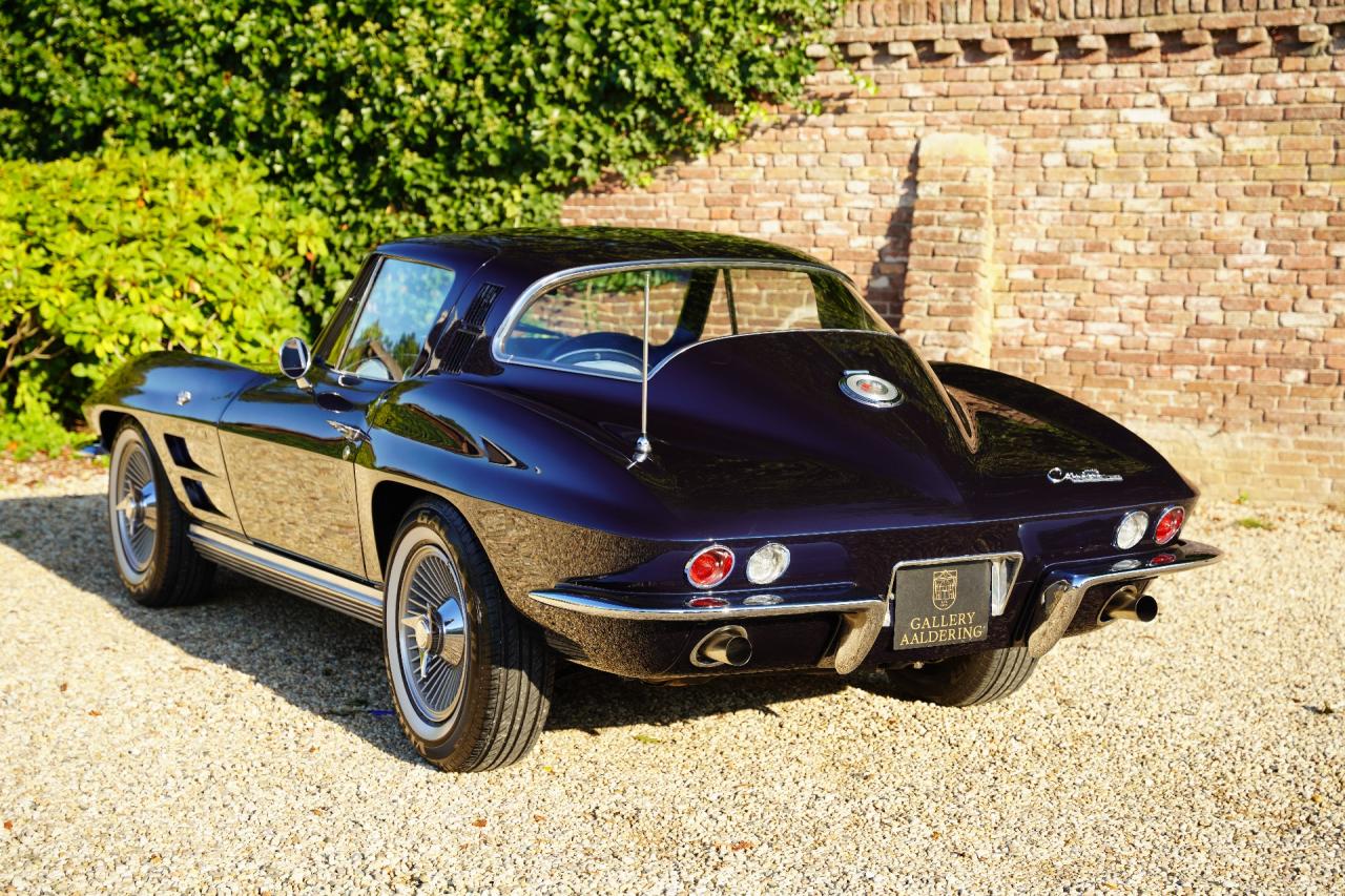 1964 Corvette C2 Sting Ray Coup&eacute;