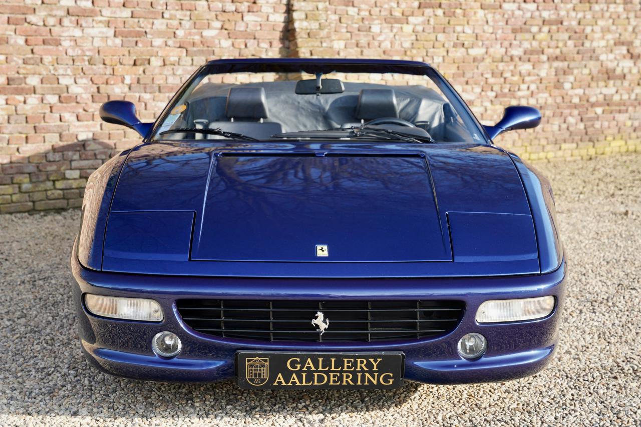 2000 Ferrari F355 Spider F1 &ldquo;15.000 kilometers&rdquo;