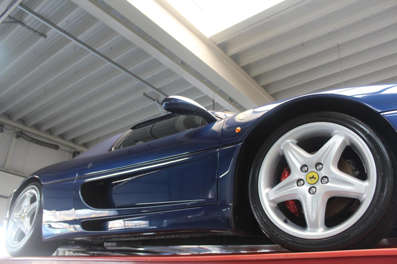 2000 Ferrari F355 Spider F1 &ldquo;15.000 kilometers&rdquo;
