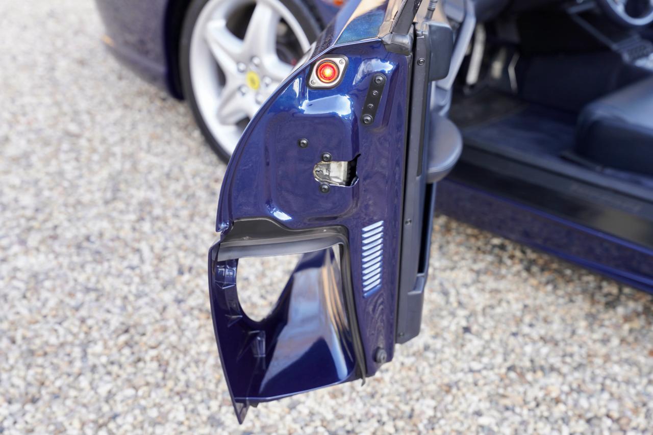 2000 Ferrari F355 Spider F1 &ldquo;15.000 kilometers&rdquo;