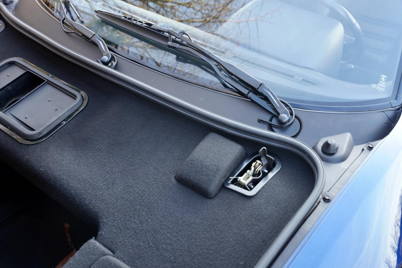 2000 Ferrari F355 Spider F1 &ldquo;15.000 kilometers&rdquo;