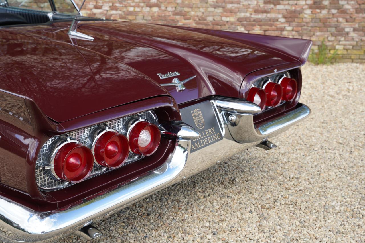 1960 Ford Thunderbird Convertible V8 352 ci