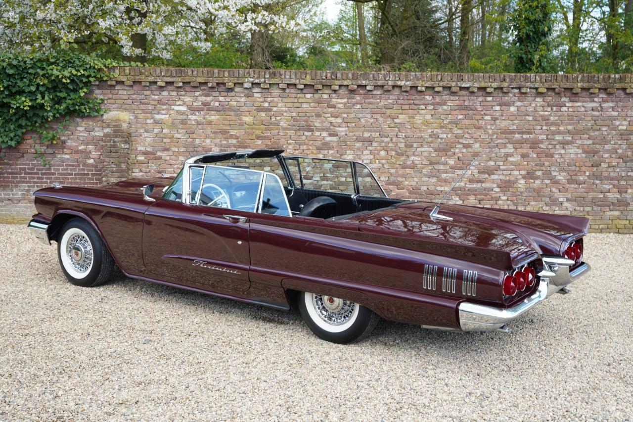 1960 Ford Thunderbird Convertible V8 352 ci