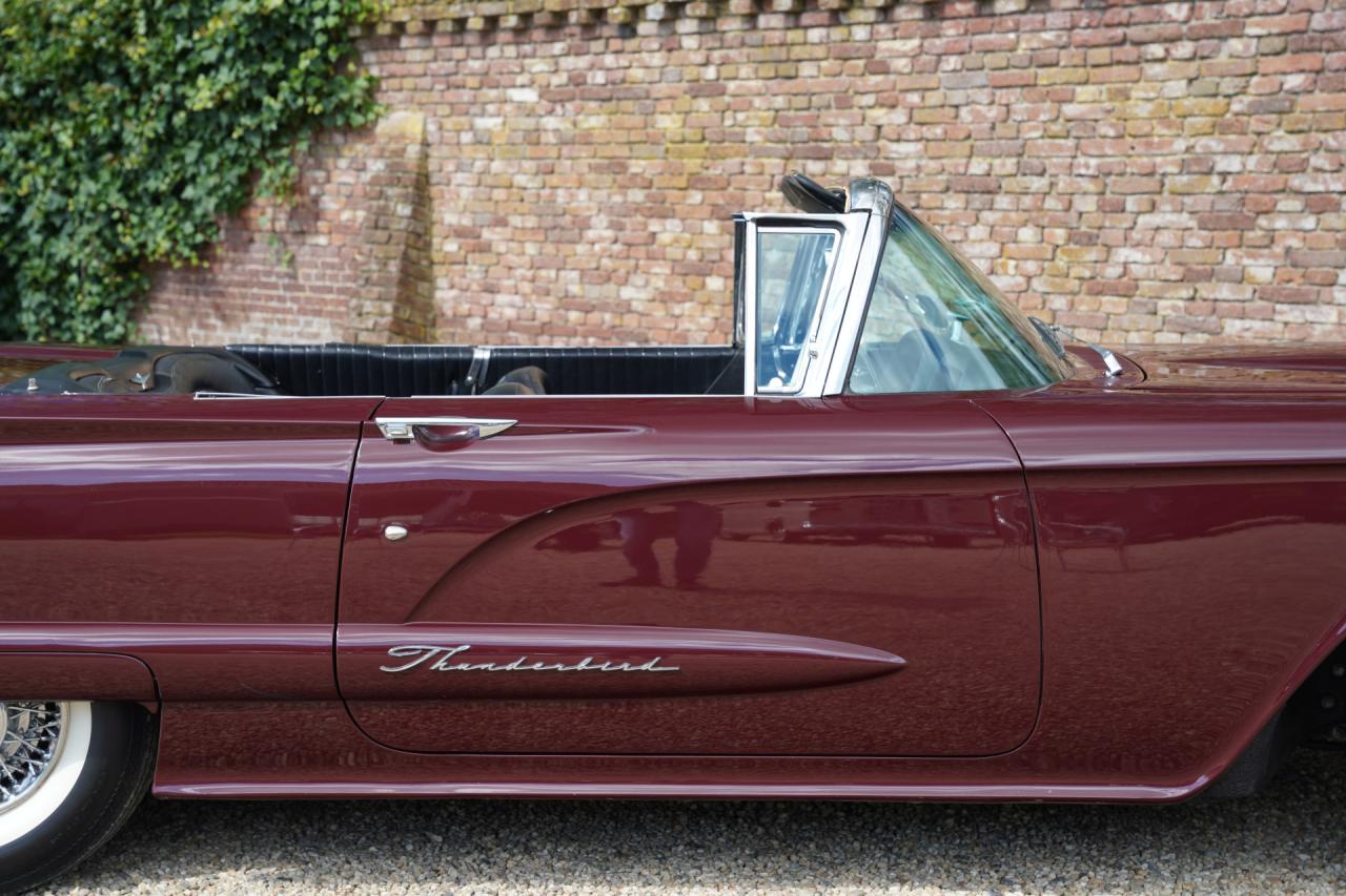 1960 Ford Thunderbird Convertible V8 352 ci