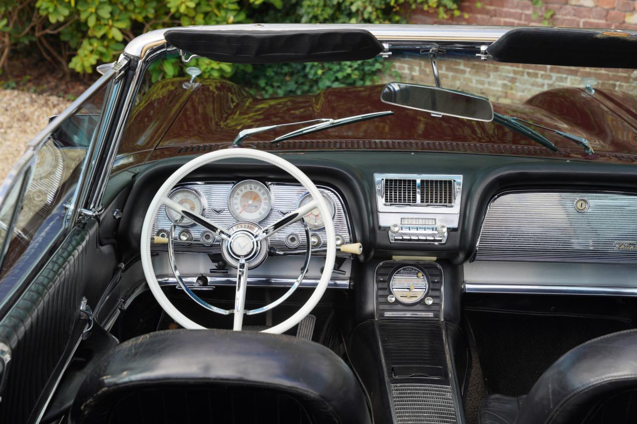 1960 Ford Thunderbird Convertible V8 352 ci