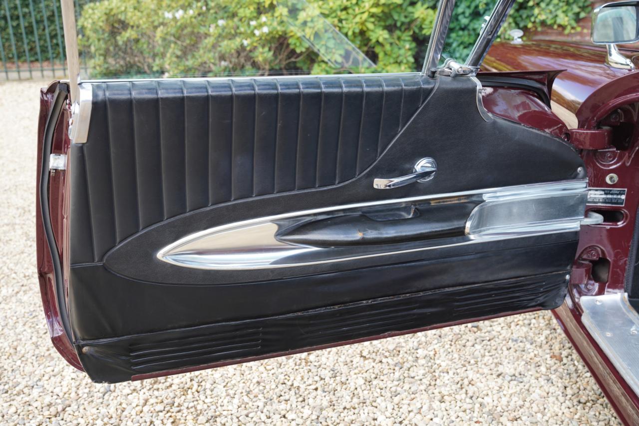 1960 Ford Thunderbird Convertible V8 352 ci