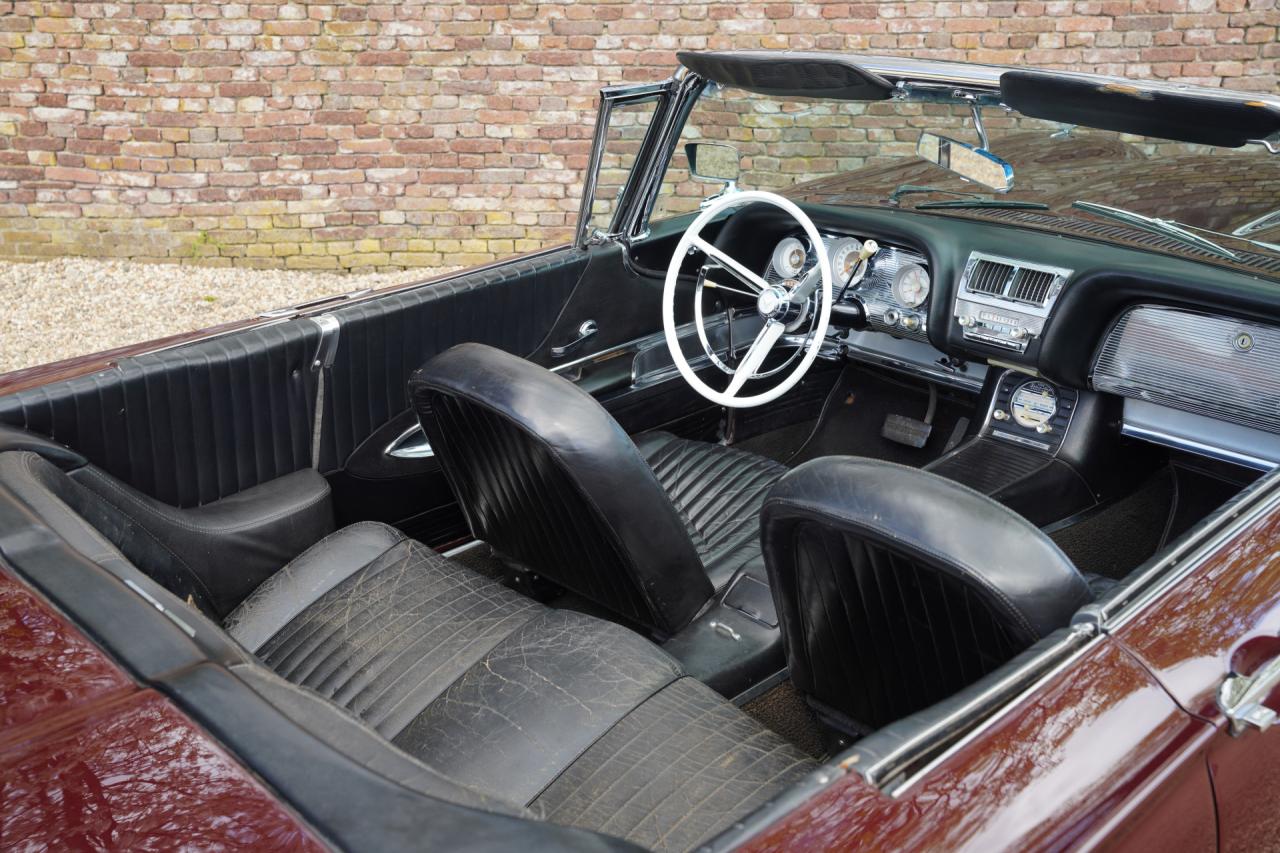 1960 Ford Thunderbird Convertible V8 352 ci
