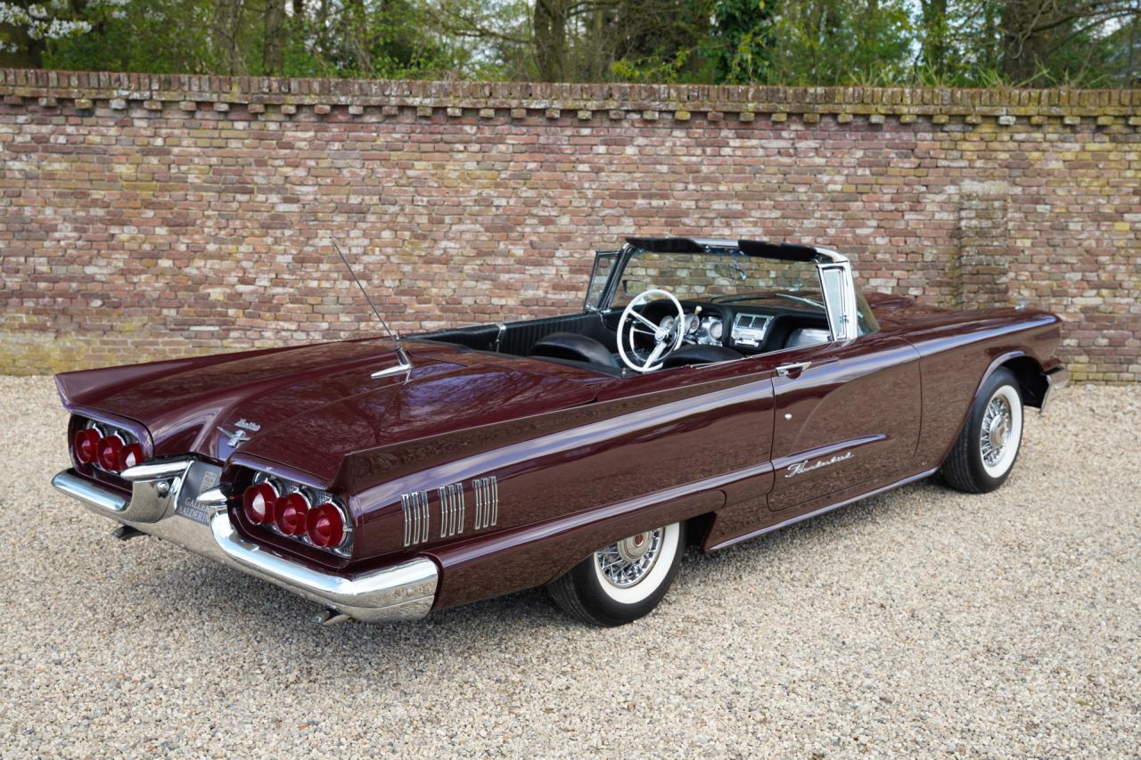 1960 Ford Thunderbird Convertible V8 352 ci