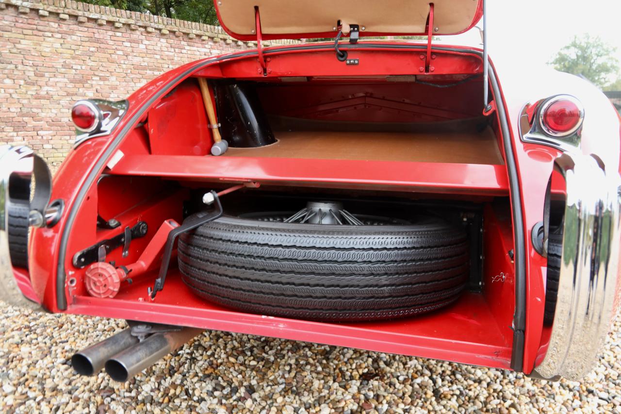 1954 Jaguar XK120 SE OTS &ldquo;Special Equipment&rdquo;