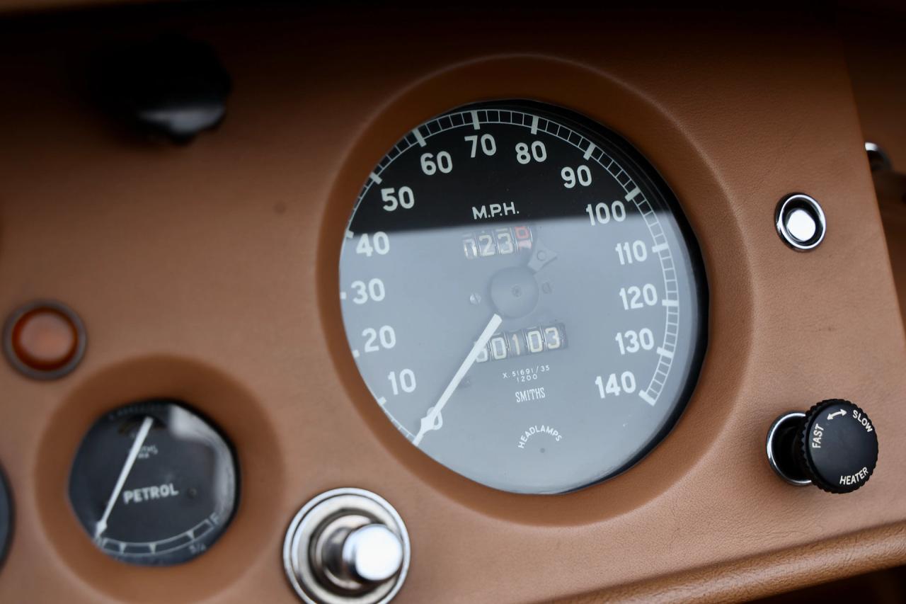 1954 Jaguar XK120 SE OTS &ldquo;Special Equipment&rdquo;