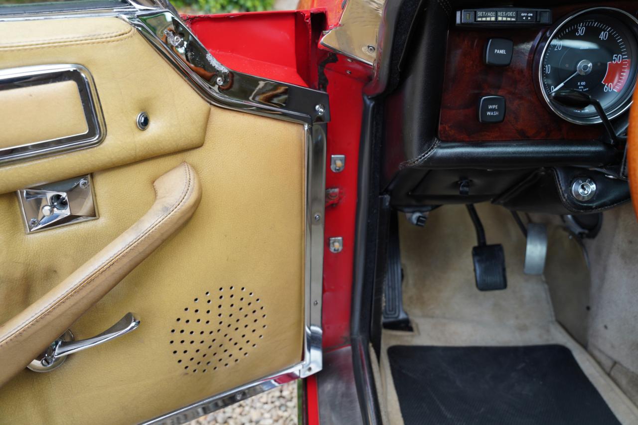 1976 Jensen Interceptor III