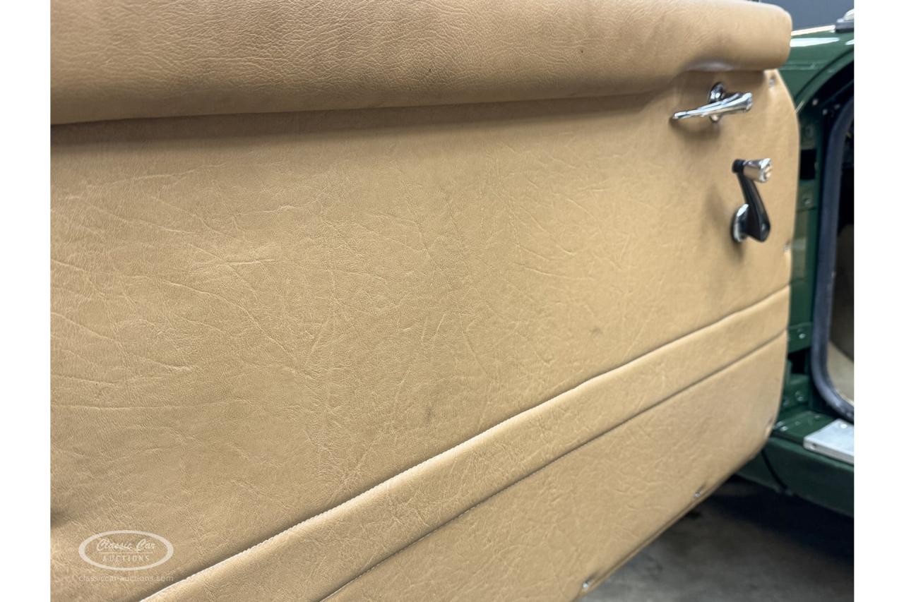 1966 MG B Roadster Trade-in-car