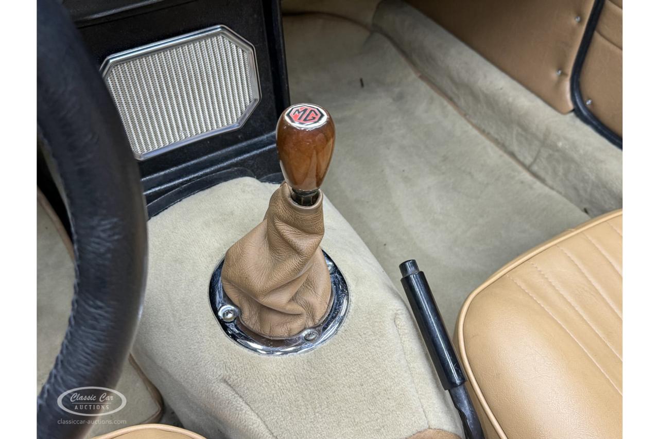 1966 MG B Roadster Trade-in-car