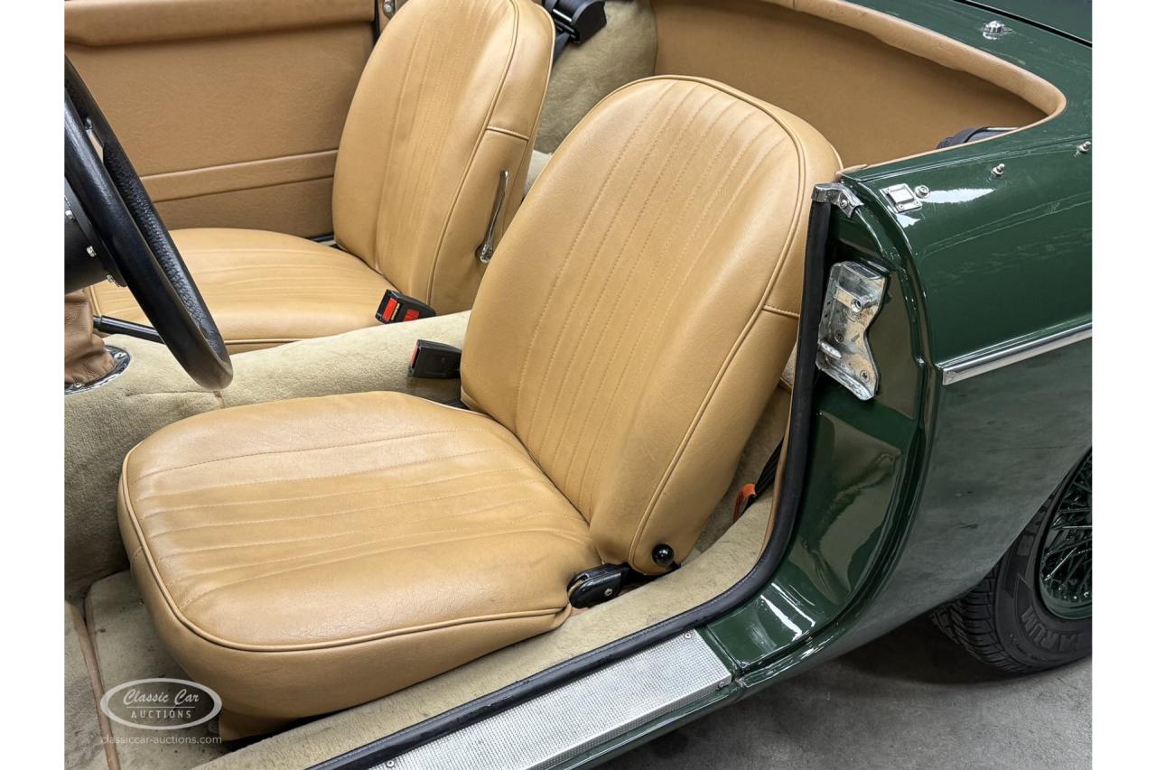 1966 MG B Roadster Trade-in-car