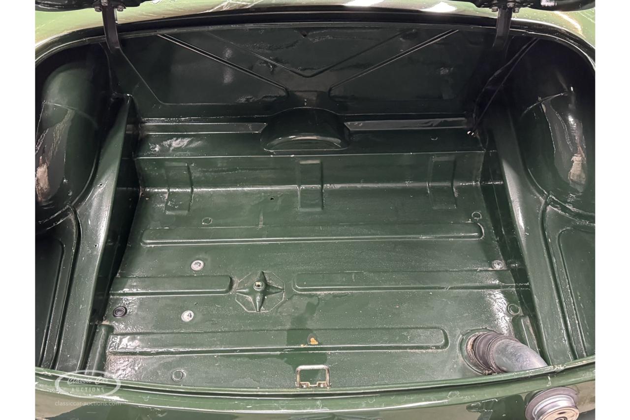 1966 MG B Roadster Trade-in-car