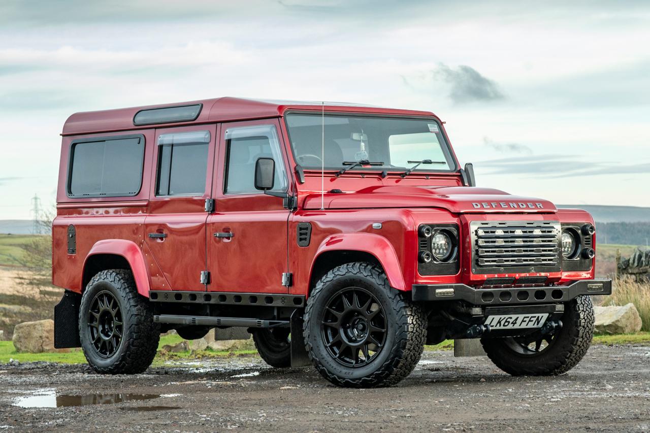 2014 Land Rover Defender 110 XS Station Wagon