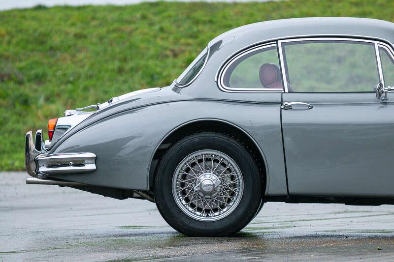 1960 Jaguar XK150 FHC