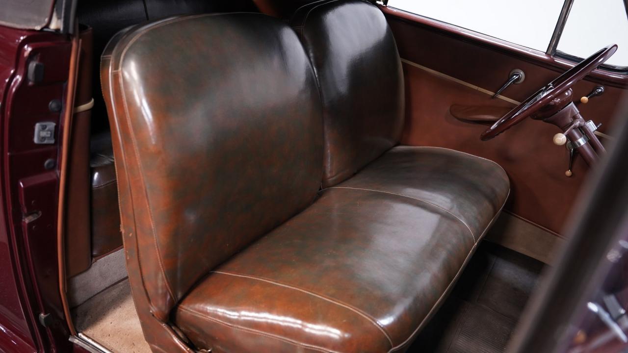 1941 Ford Super Deluxe Convertible