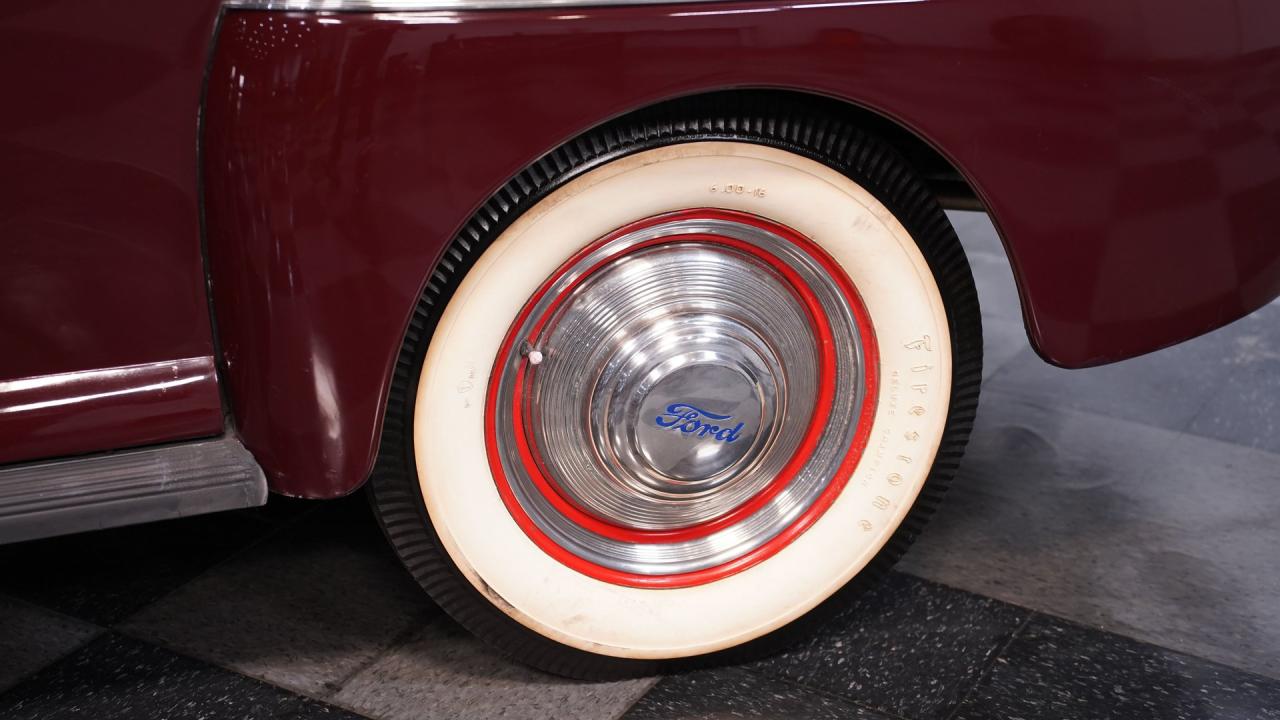 1941 Ford Super Deluxe Convertible