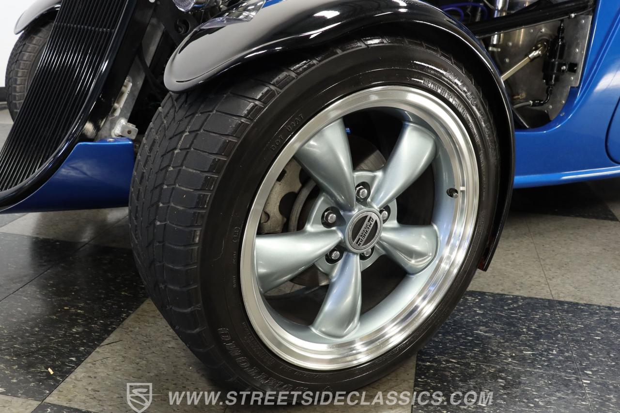 1933 Ford Roadster Factory Five