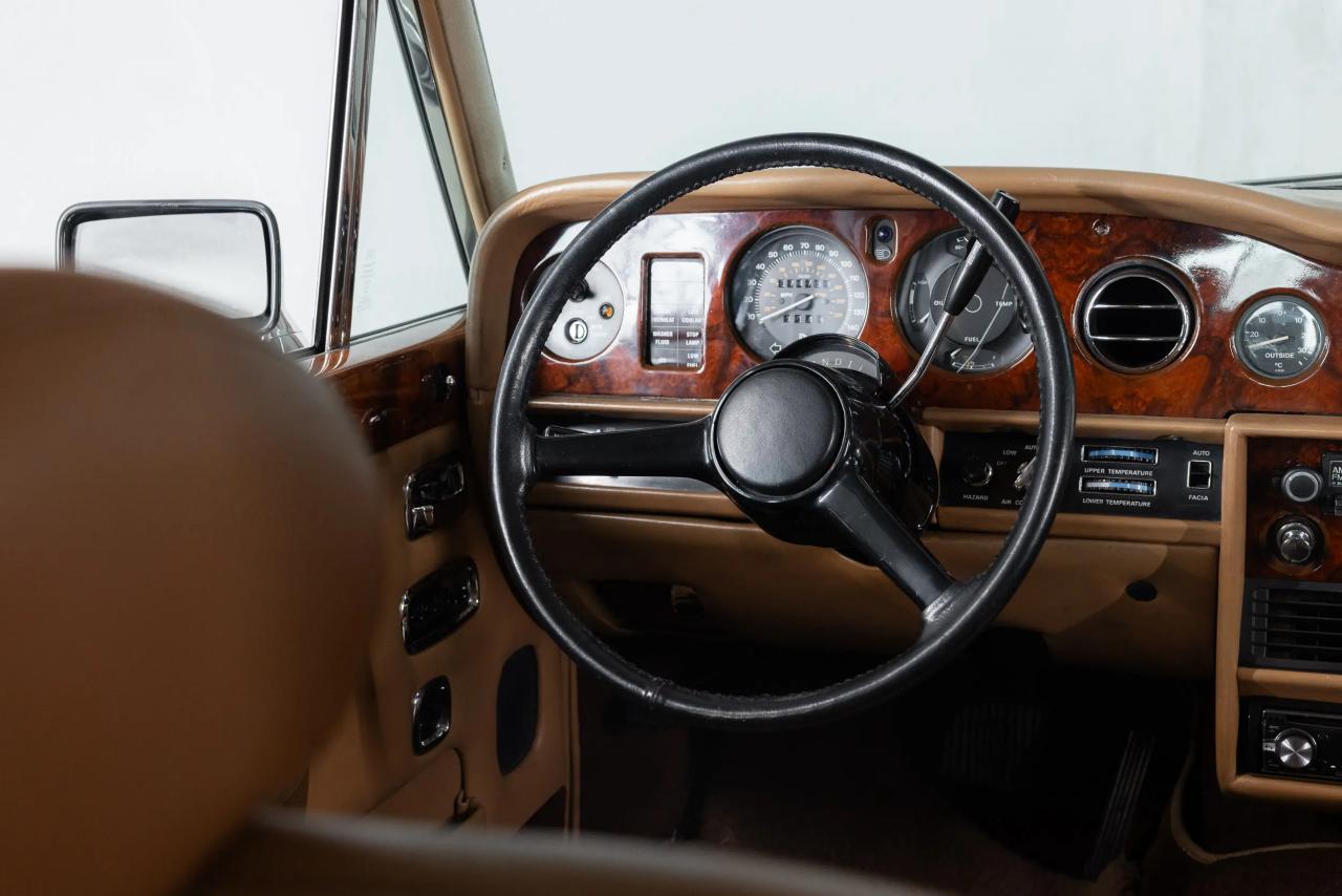 1979 Rolls - Royce Silver Wraith 2