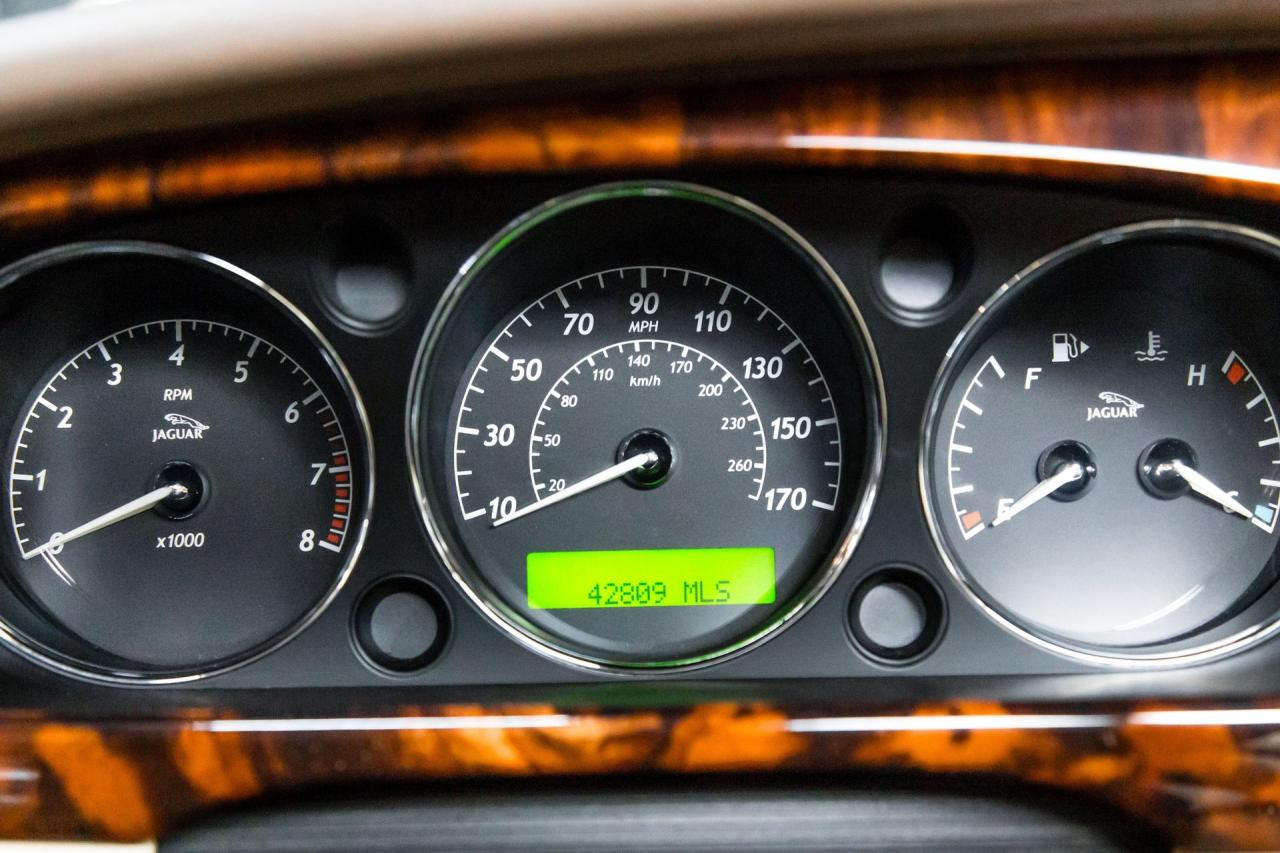 2006 Jaguar 42710 mile XJ6