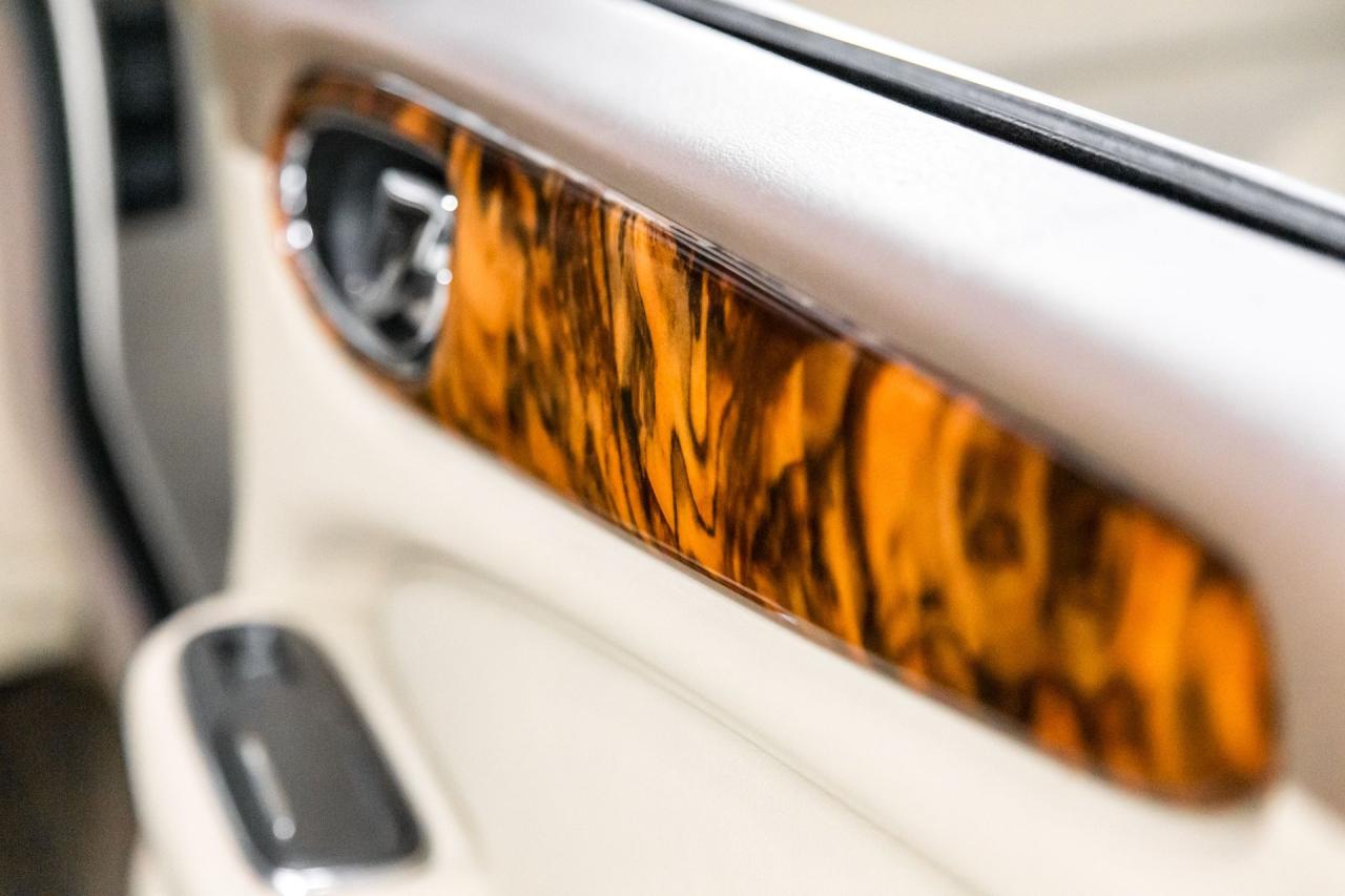 2006 Jaguar 42710 mile XJ6