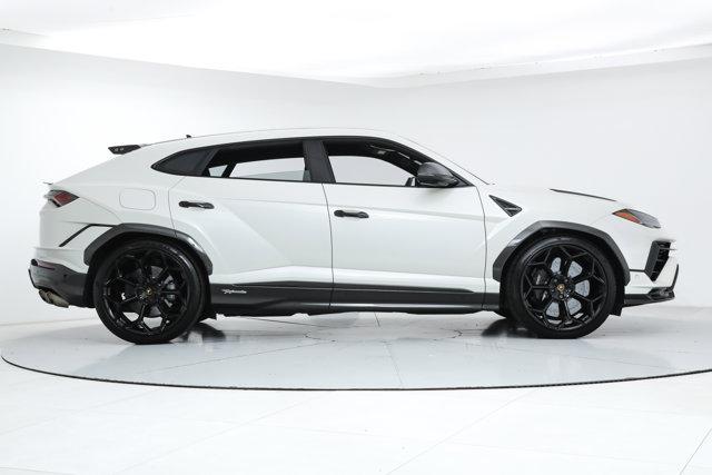 2023 Lamborghini Urus