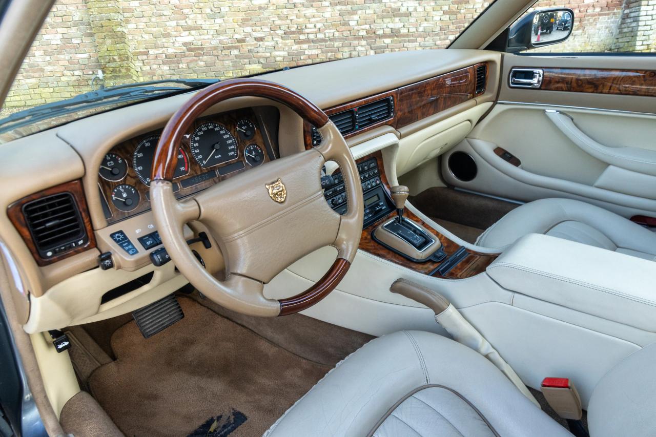 1995 Jaguar XJ6 4.0 Sovereign &ldquo;XJ300&rdquo;