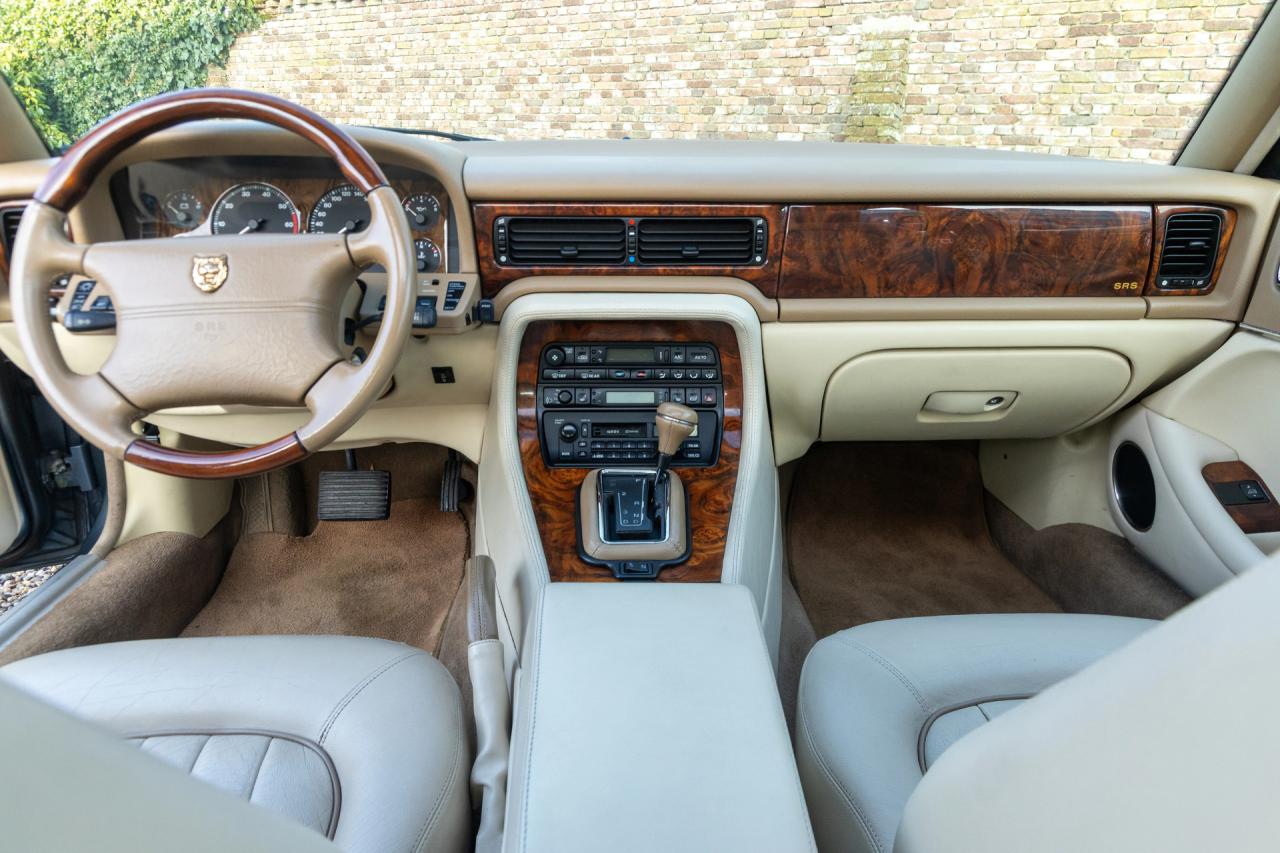 1995 Jaguar XJ6 4.0 Sovereign &ldquo;XJ300&rdquo;