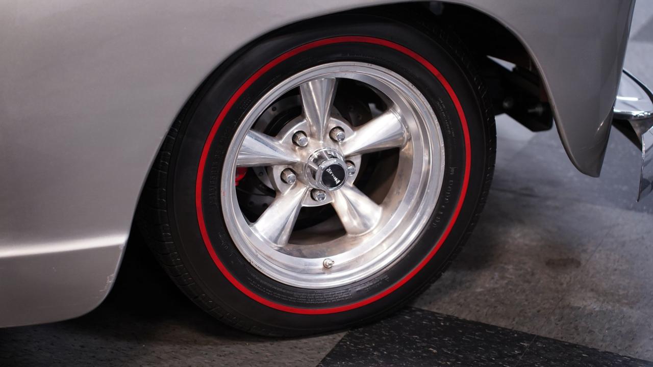 1947 Chevrolet 3100 5 Window Restomod