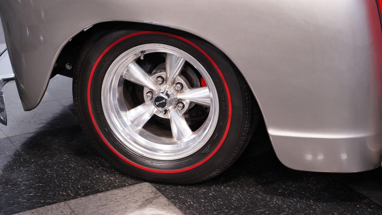 1947 Chevrolet 3100 5 Window Restomod