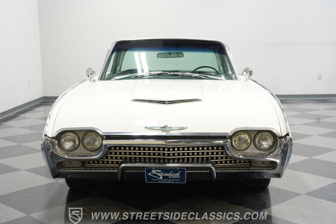 1962 Ford Thunderbird