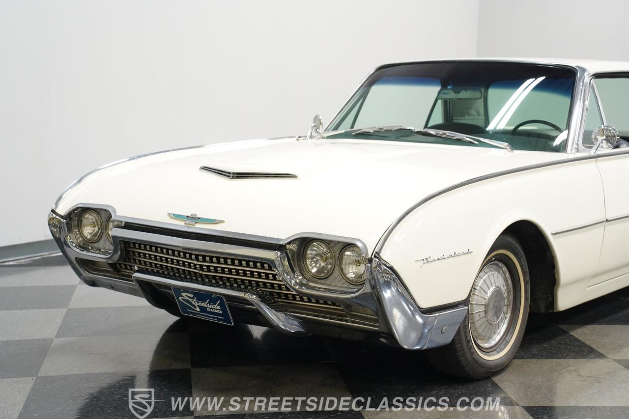 1962 Ford Thunderbird