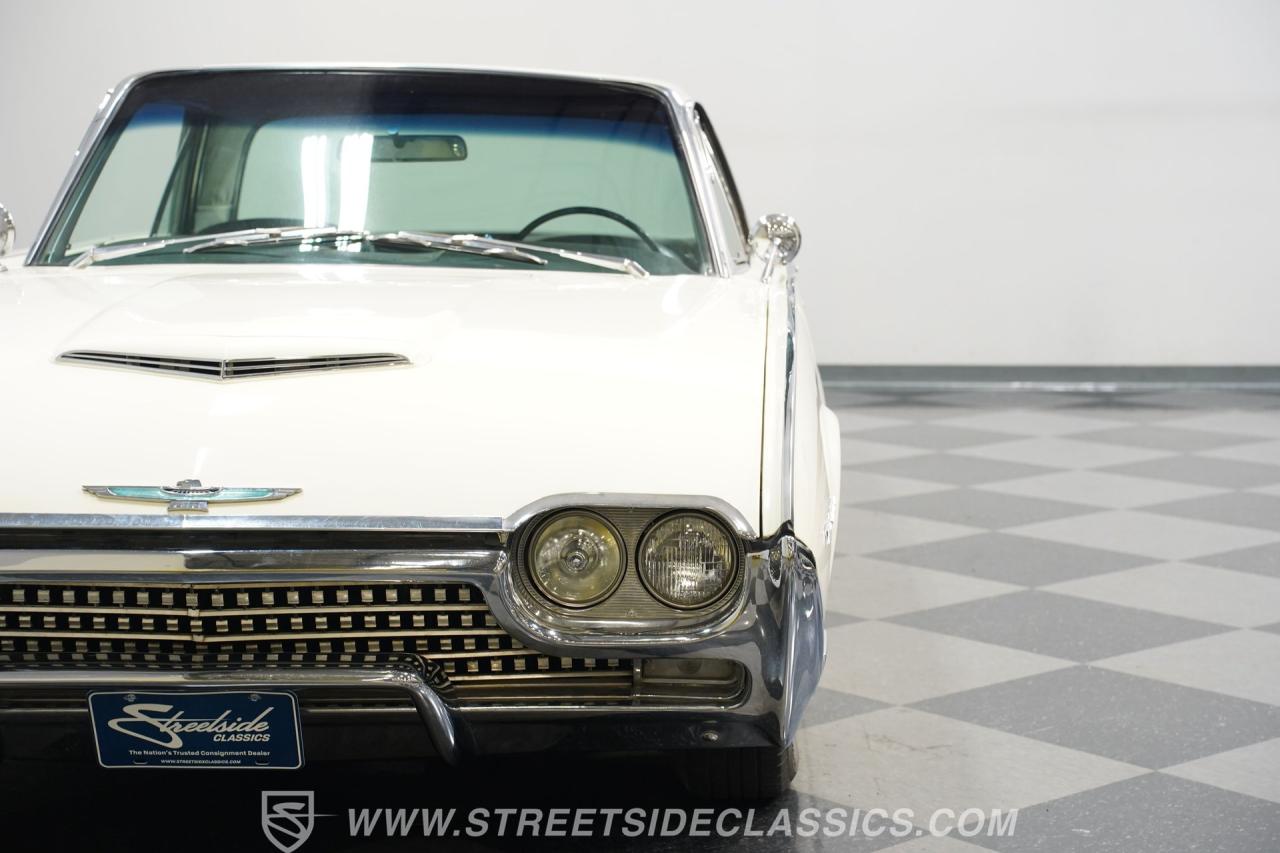 1962 Ford Thunderbird