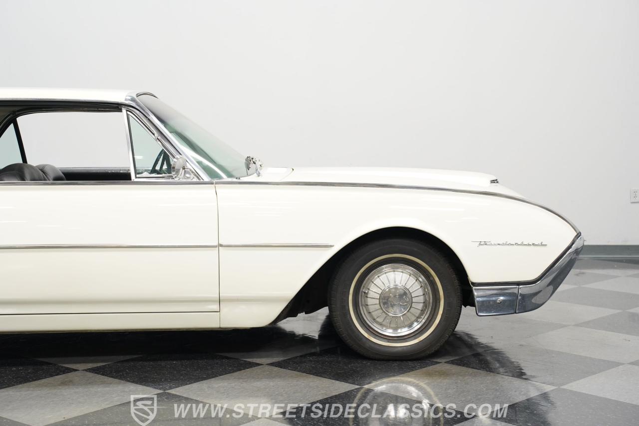 1962 Ford Thunderbird